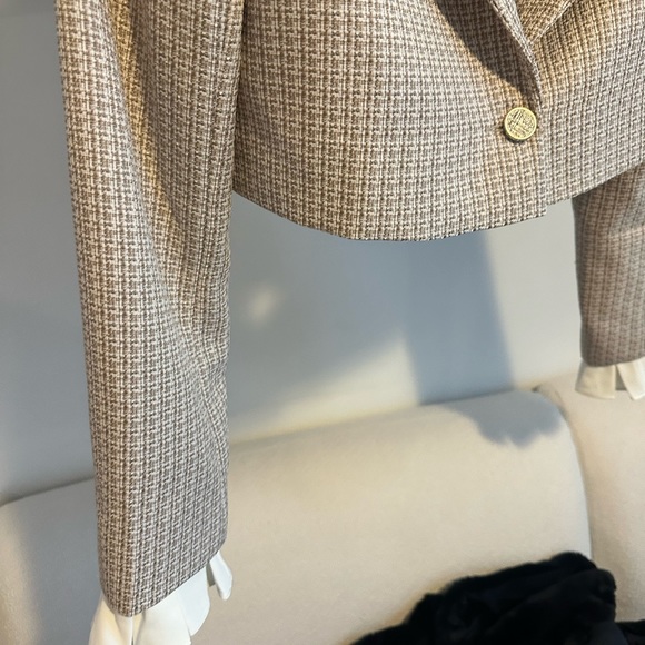 Cropped Tweed Blazer with Blouse Sleeves - Picture 10 of 10